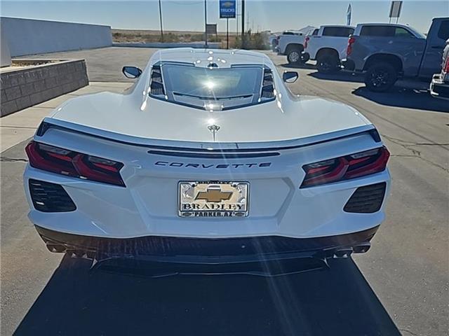 2025 Chevrolet Corvette Stingray w/1LT Coupe 4