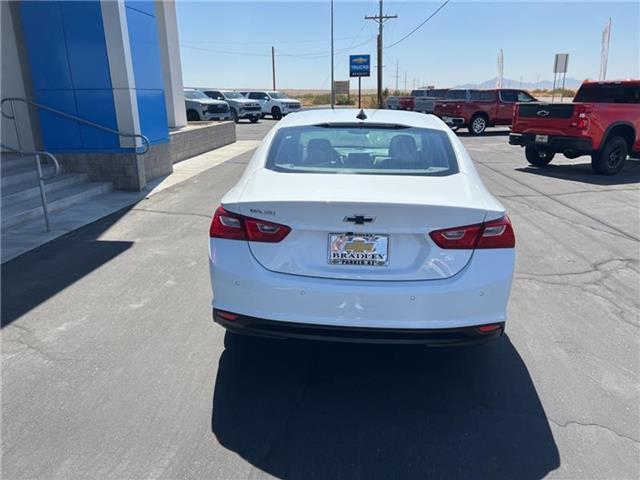 2025 Chevrolet Malibu LS w/1LS Sedan 5