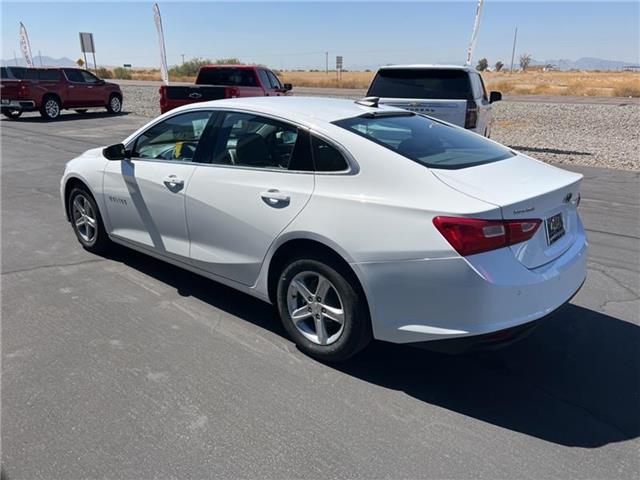 2025 Chevrolet Malibu LS w/1LS Sedan 6