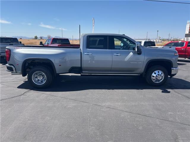 2025 Chevrolet Silverado 3500HD  7