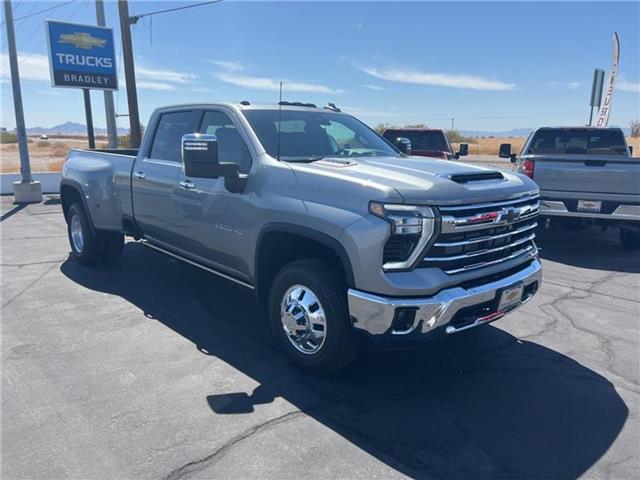 2025 Chevrolet Silverado 3500HD  8