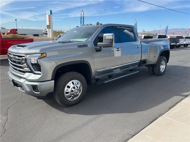 2025 Chevrolet Silverado 3500HD  3