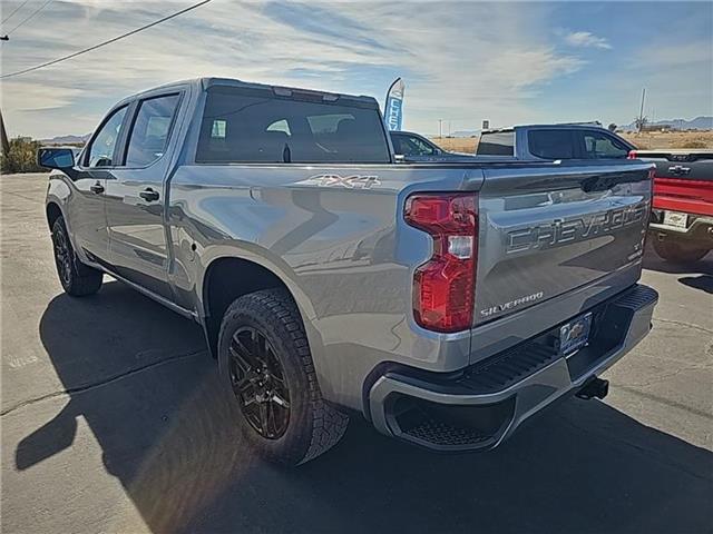 2025 Chevrolet Silverado 1500 Custom 4x4 Crew Cab 5.75 ft. box 147.4 in. WB 6