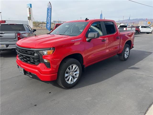 2025 Chevrolet Silverado 1500 Custom 4x4 Crew Cab 5.75 ft. box 147.4 in. WB 3