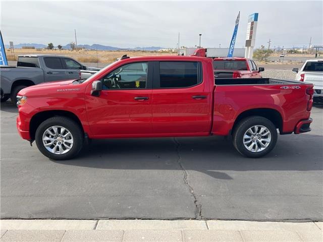 2025 Chevrolet Silverado 1500 Custom 4x4 Crew Cab 5.75 ft. box 147.4 in. WB 4