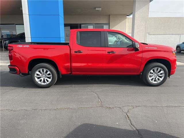 2025 Chevrolet Silverado 1500 Custom 4x4 Crew Cab 5.75 ft. box 147.4 in. WB 7