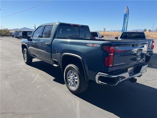 2025 Chevrolet Silverado 2500HD LTZ 4x4 Crew Cab 6.75 ft. box 159 in. WB 5