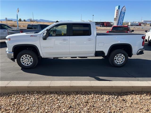 2025 Chevrolet Silverado 3500HD LT 4x4 Crew Cab 6.75 ft. box 159 in. WB SRW 4