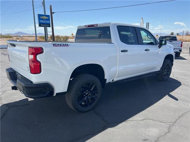 2024 Chevrolet Silverado 1500 LT Trail Boss 4x4 Crew Cab 5.75 ft. box 147.4 in. WB 3