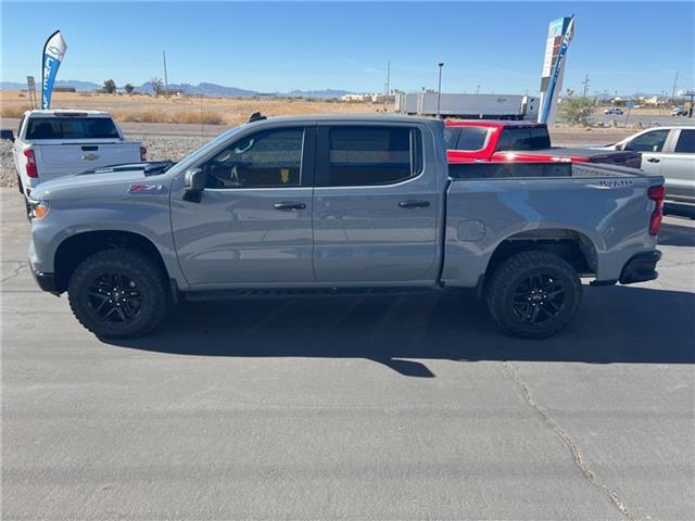 2025 Chevrolet Silverado 1500 Custom Trail Boss 4x4 Crew Cab 5.75 ft. box 147.4 in. WB 4