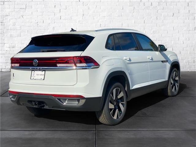 new 2024 Volkswagen Atlas Cross Sport car