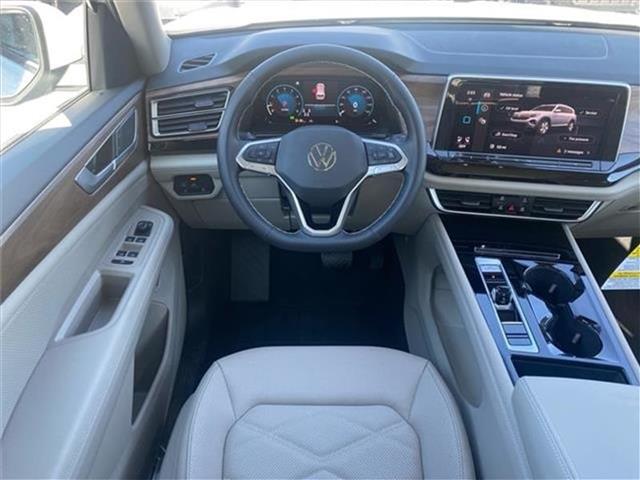 new 2025 Volkswagen Atlas car