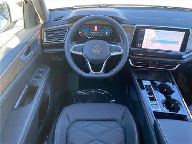 new 2025 Volkswagen Atlas car