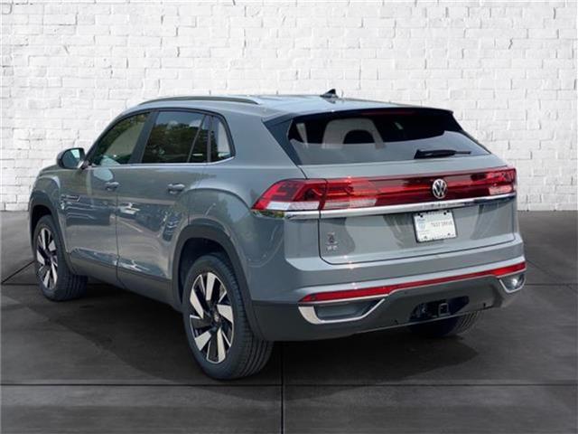 new 2024 Volkswagen Atlas Cross Sport car