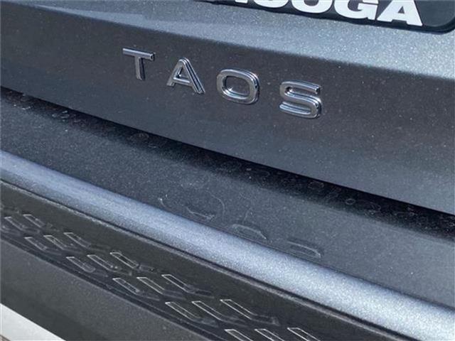 new 2025 Volkswagen Taos car