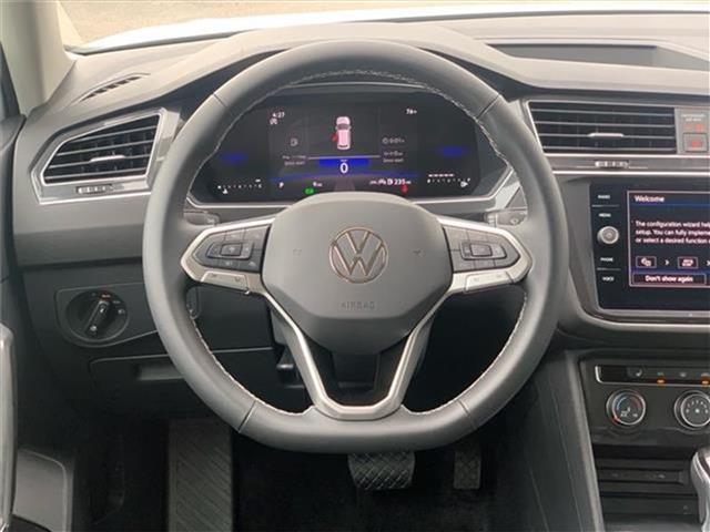 new 2024 Volkswagen Tiguan car