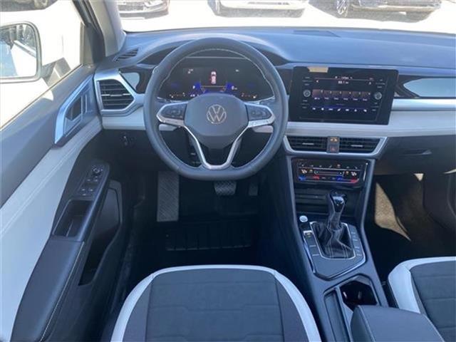 new 2025 Volkswagen Taos car