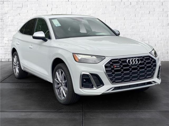 new 2024 Audi SQ5 car