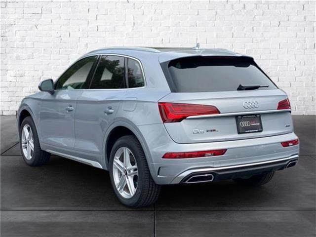 new 2024 Audi Q5 e car