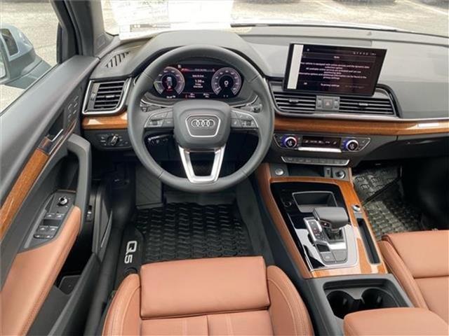 new 2024 Audi Q5 e car