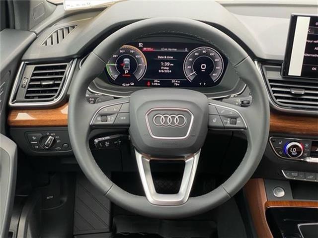 new 2024 Audi Q5 e car