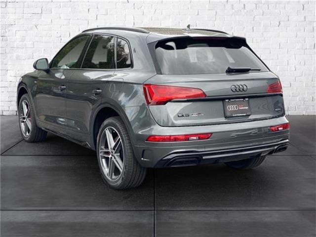 new 2024 Audi Q5 e car