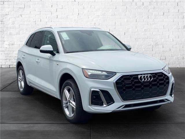 new 2024 Audi Q5 e car