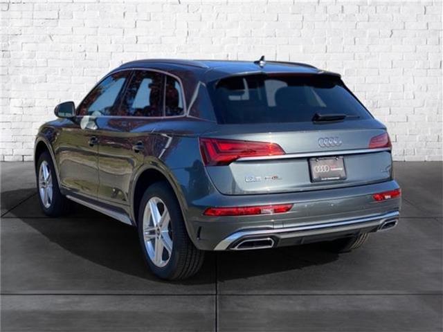 new 2024 Audi Q5 e car