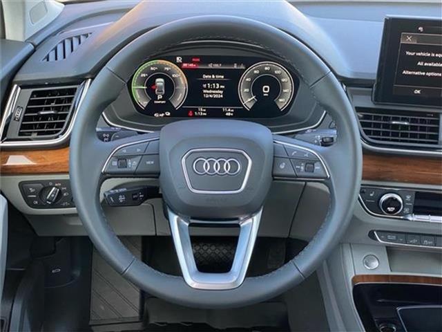 new 2024 Audi Q5 e car