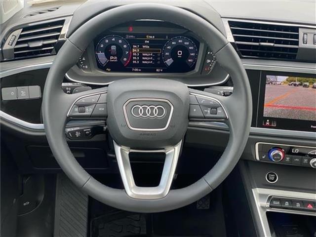 new 2024 Audi Q3 car