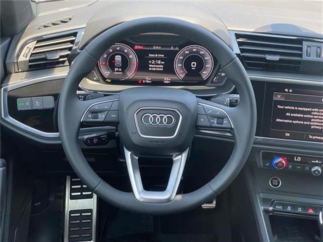 new 2024 Audi Q3 car