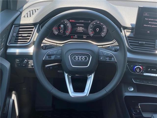 new 2024 Audi Q5 car