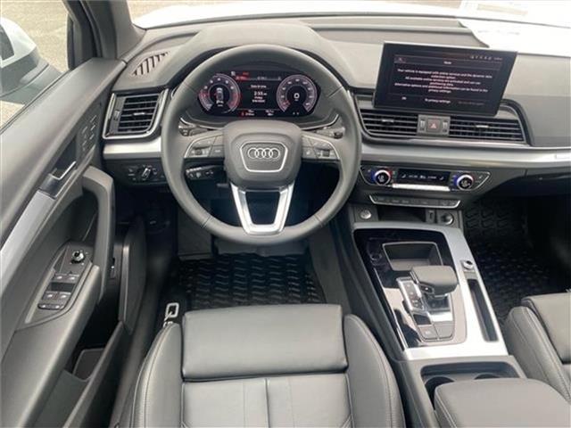 new 2024 Audi Q5 car