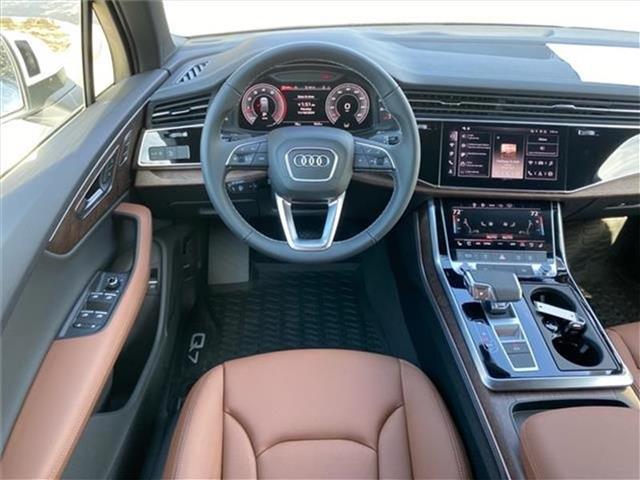 new 2025 Audi Q7 car