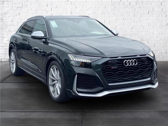 new 2024 Audi RS Q8 car