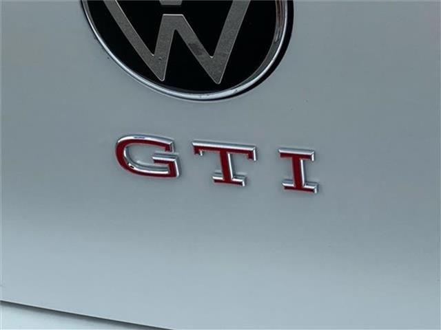 new 2024 Volkswagen Golf GTI car