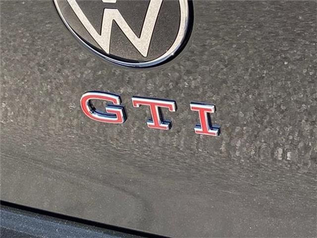 new 2024 Volkswagen Golf GTI car