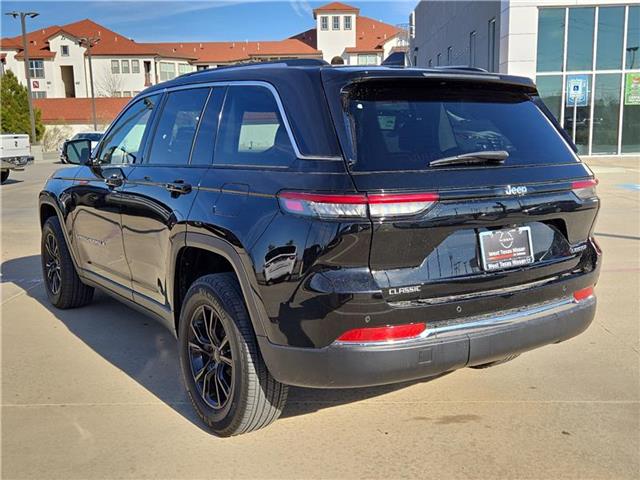 used 2022 Jeep Grand Cherokee car, priced at $31,995