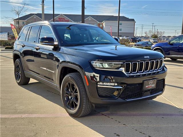 used 2022 Jeep Grand Cherokee car, priced at $31,995