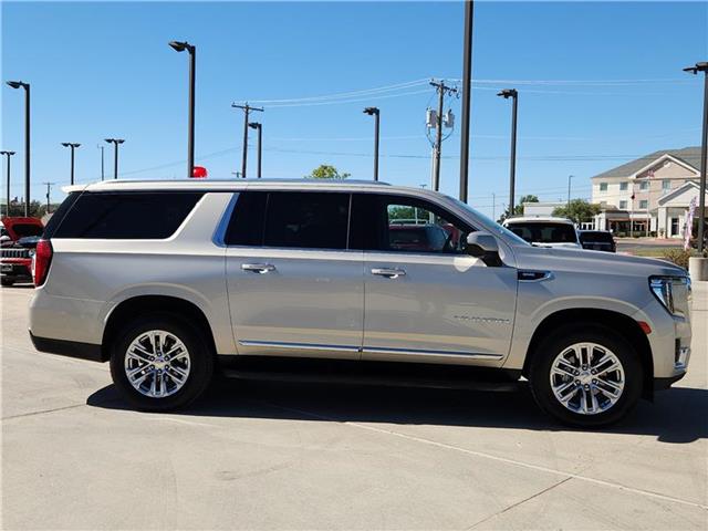 used 2023 GMC Yukon XL car, priced at $62,996