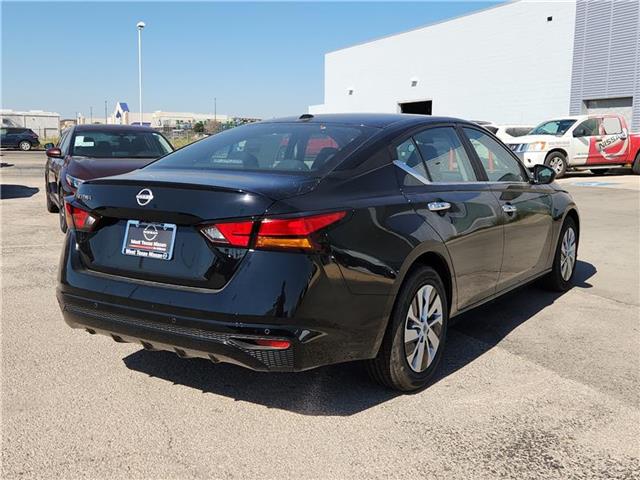 new 2025 Nissan Altima car, priced at $30,135