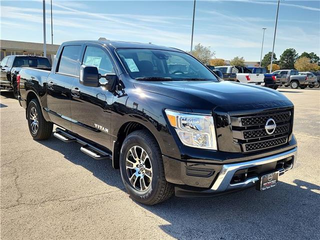 new 2024 Nissan Titan car, priced at $56,610