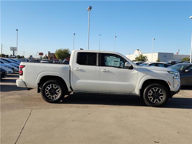 new 2024 Nissan Frontier car, priced at $45,660