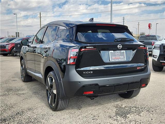 new 2025 Nissan Kicks car