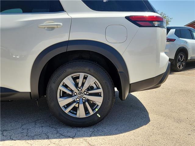 new 2024 Nissan Pathfinder car, priced at $44,580