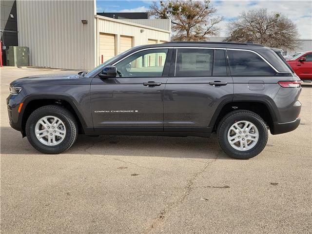 new 2025 Jeep Grand Cherokee car, priced at $41,420