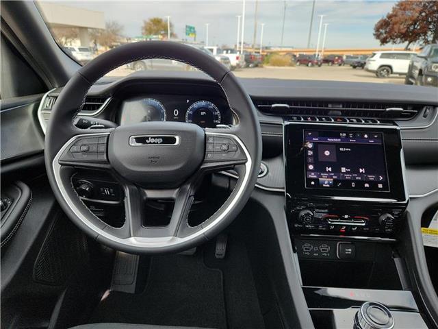 new 2025 Jeep Grand Cherokee car, priced at $41,420