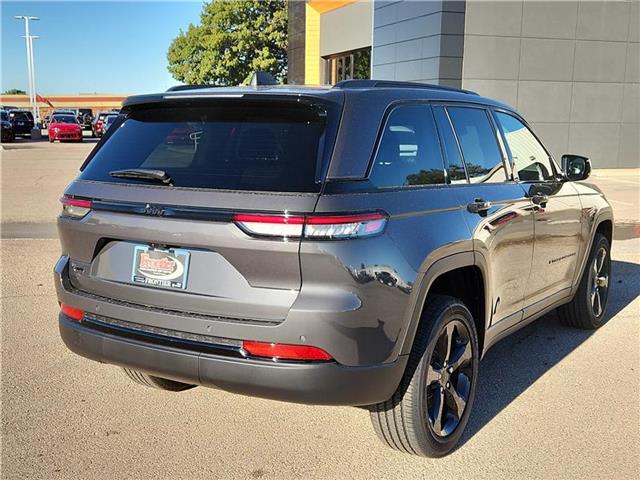 new 2025 Jeep Grand Cherokee car, priced at $50,170