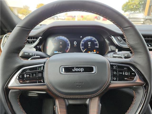 new 2025 Jeep Grand Cherokee car, priced at $72,840