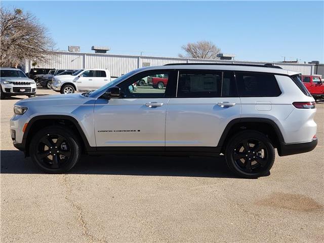 new 2025 Jeep Grand Cherokee L car, priced at $51,670